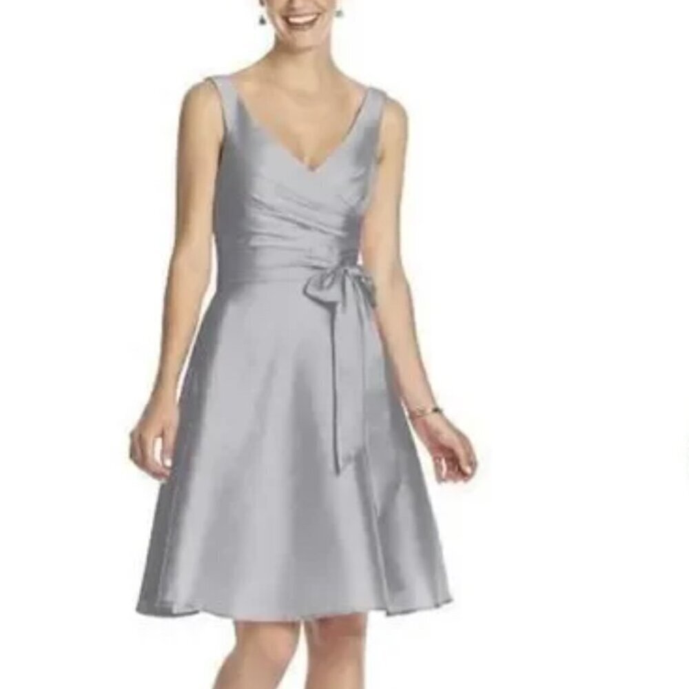 ALFRED SUNG Silver V-Neck Sleeveless A-Line Midi Dress with Waist Sash